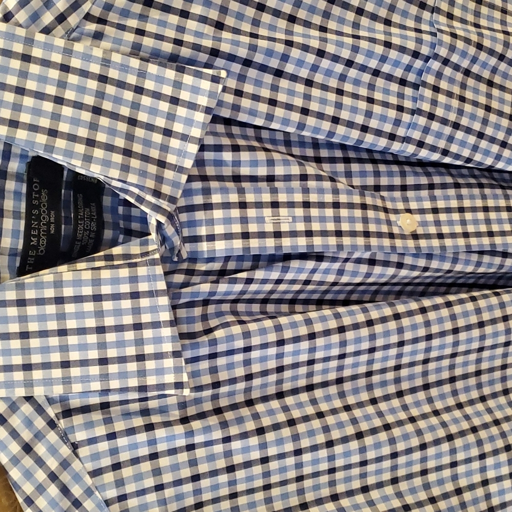 Bloomingdales dress shirts in used condition 190% cotton blue color